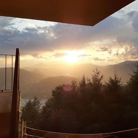 Il Nido Della Fenice Brunate Bagian luar foto